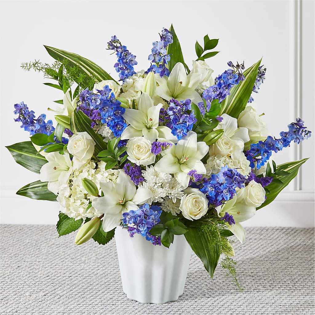 Take Comfort Floor Basket – House Of Flowers, Breckenridge TX
