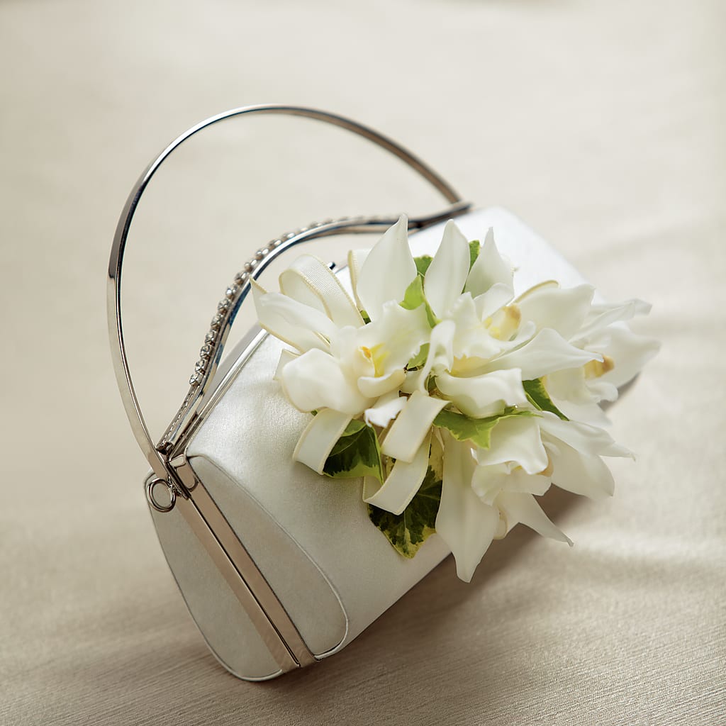 White Purse Decor – House Of Flowers, Breckenridge TX