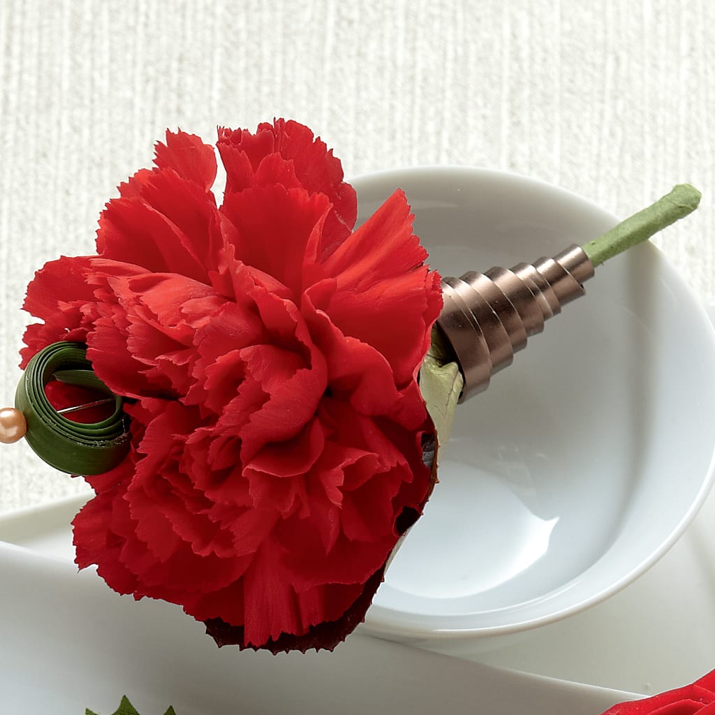 Red Carnation Boutonniere – House Of Flowers, Breckenridge TX